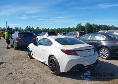 2022 Toyota Gr86 z USA, uszkodzony, nr VIN JF1ZNBB14N9750875